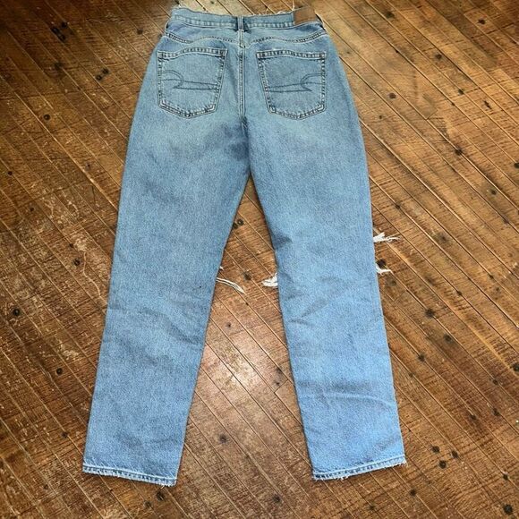 American Eagle 90’s Straight medium wash 4 skater distressed jeans - Picture 3 of 3